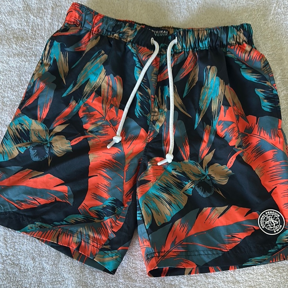 PenguinTropical Print Men's Swim Shorts